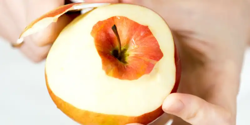 Raw apple (without skin)