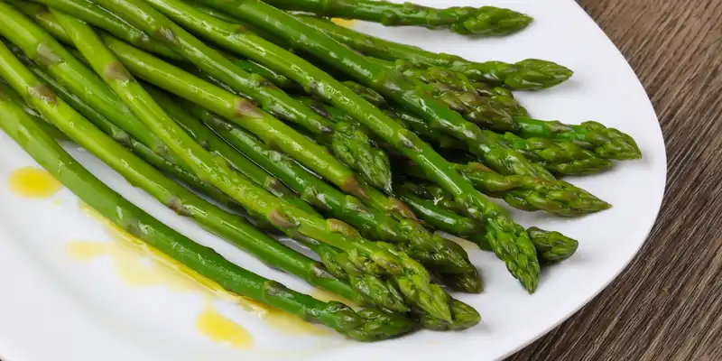 Boiled asparagus