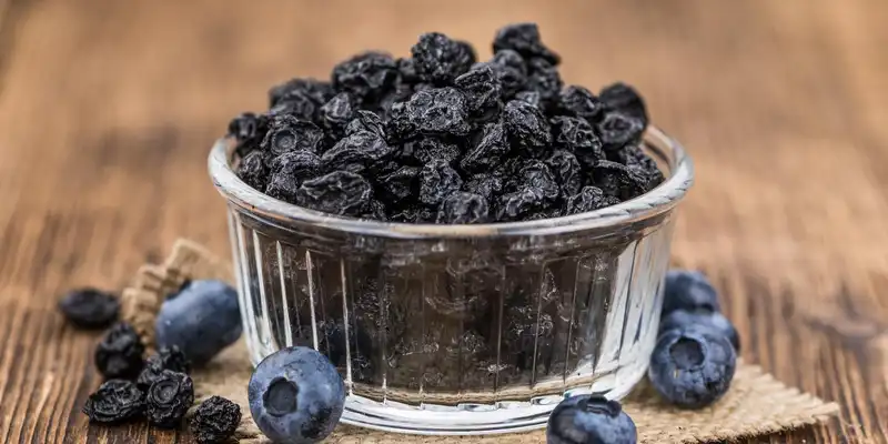 Dried blueberry