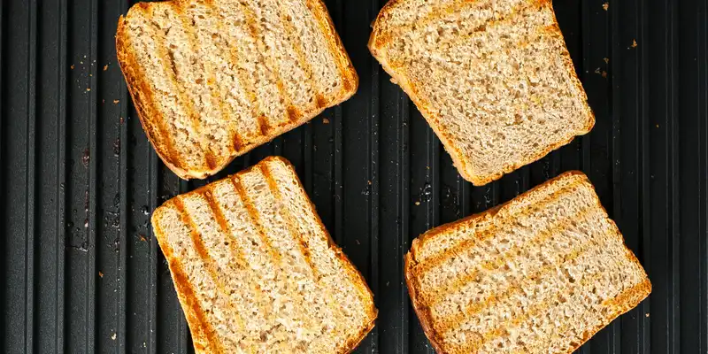 Pão de farelo de aveia torrado