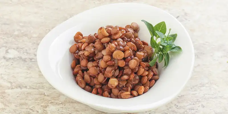 Cooked lentils (with salt)