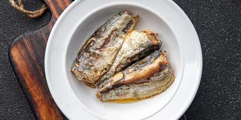 Baked or broiled atlantic mackerel