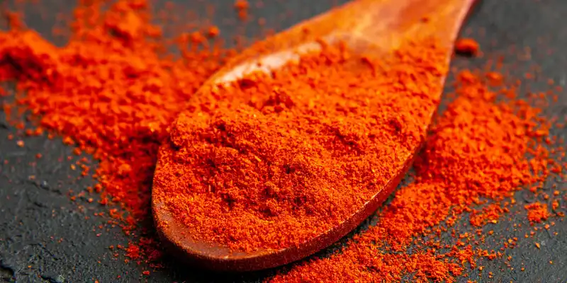 Red or cayenne pepper (spice)