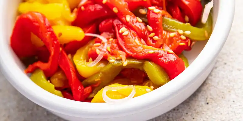 Boiled pepper (with salt)