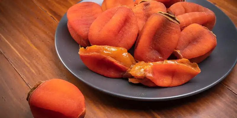 Dried persimmon