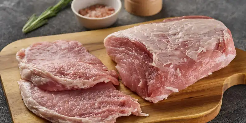 Piept de porc (dezosat, chops)