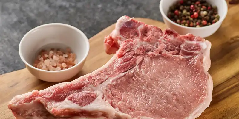 Raw pork loin (bone in, chops)