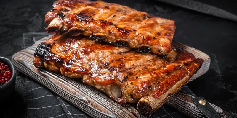 Roasted pork spareribs