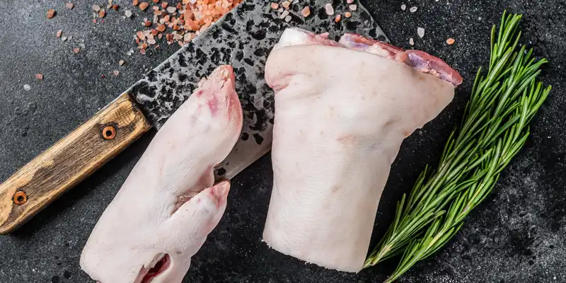 Pieds de porc