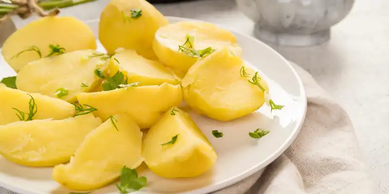 Boiled potato (cooked without skin, with salt)