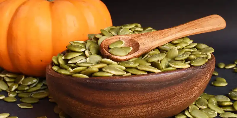 Grains de graines de citrouille et de courge