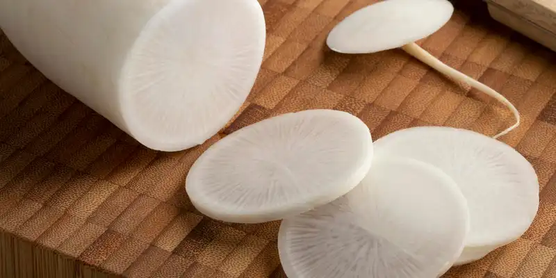 Boiled oriental radish (without salt)