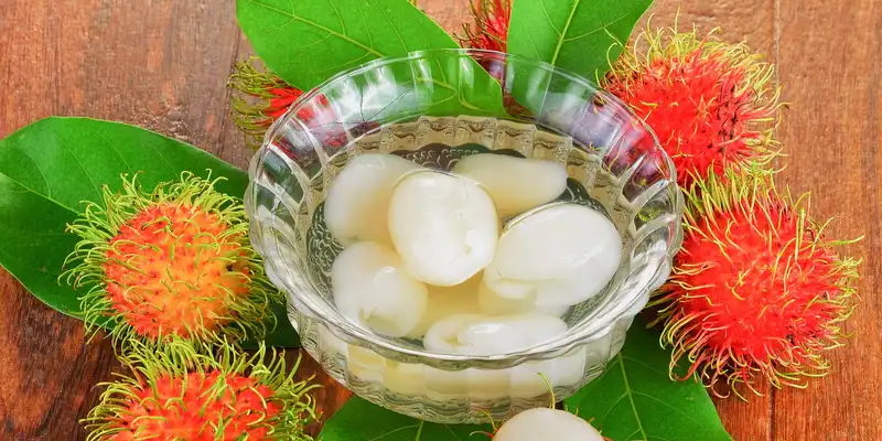 Canned rambutan