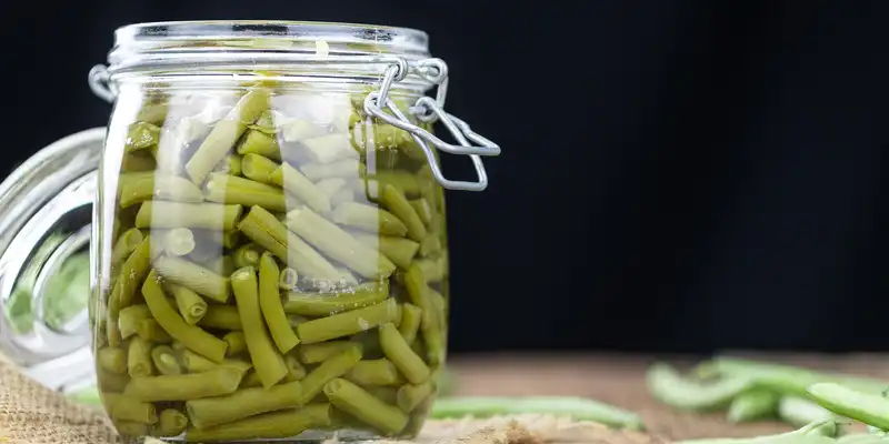 Canned snap beans (with salt)