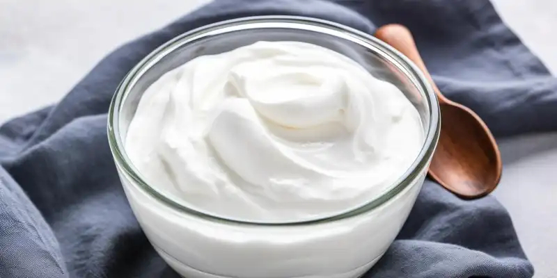 Reduced fat sour cream