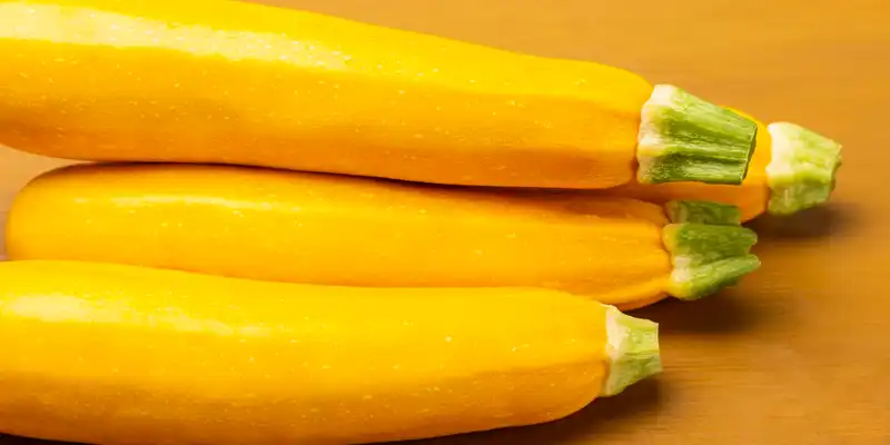 Raw crookneck and straightneck squash